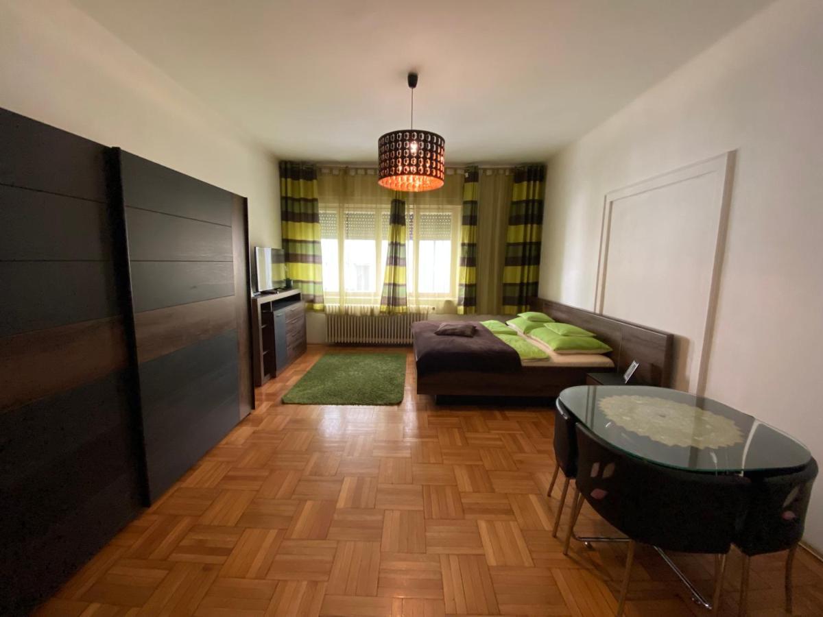 Promenade Guesthouse Near The Danube Budapest Exterior photo