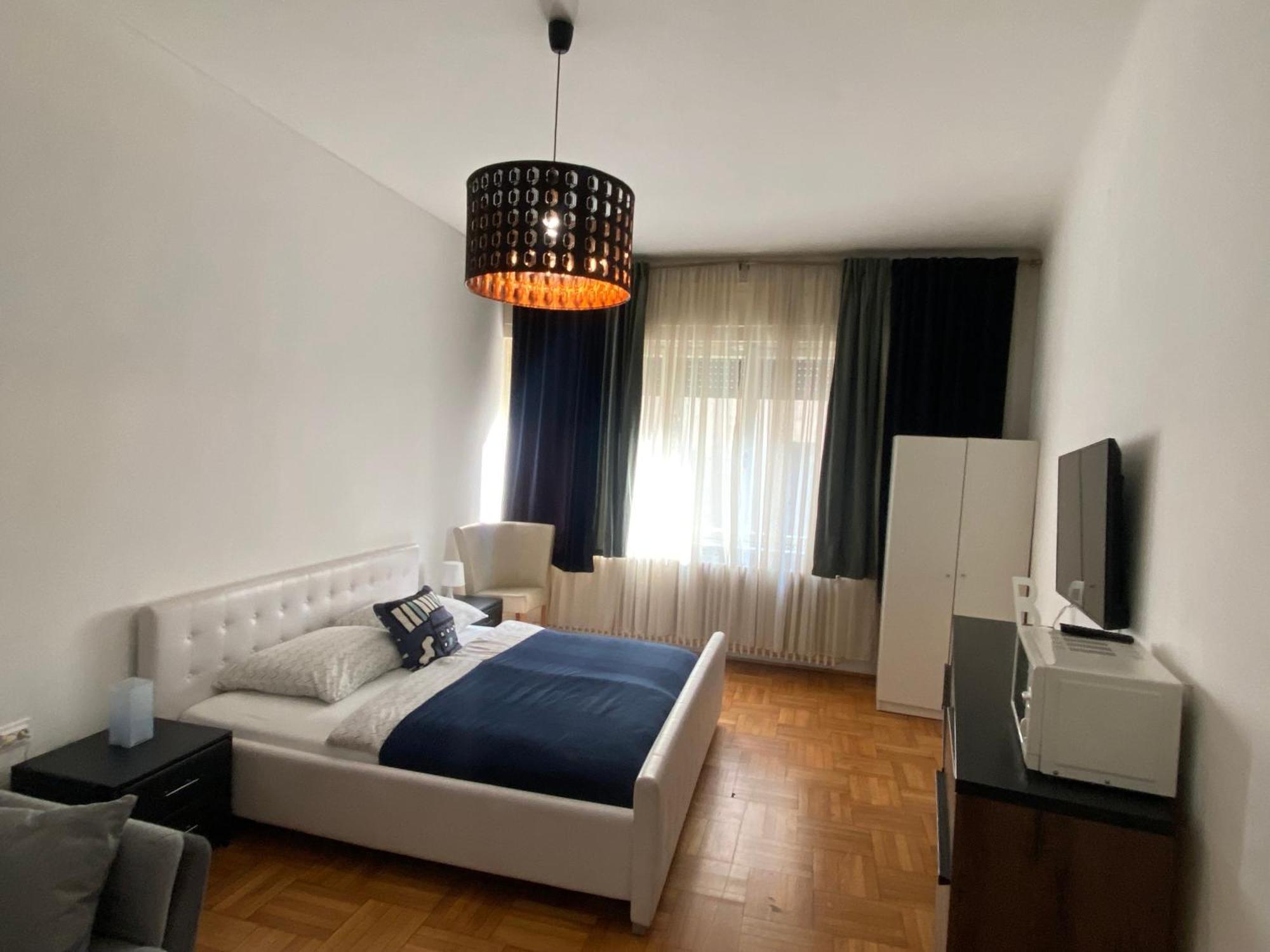 Promenade Guesthouse Near The Danube Budapest Exterior photo