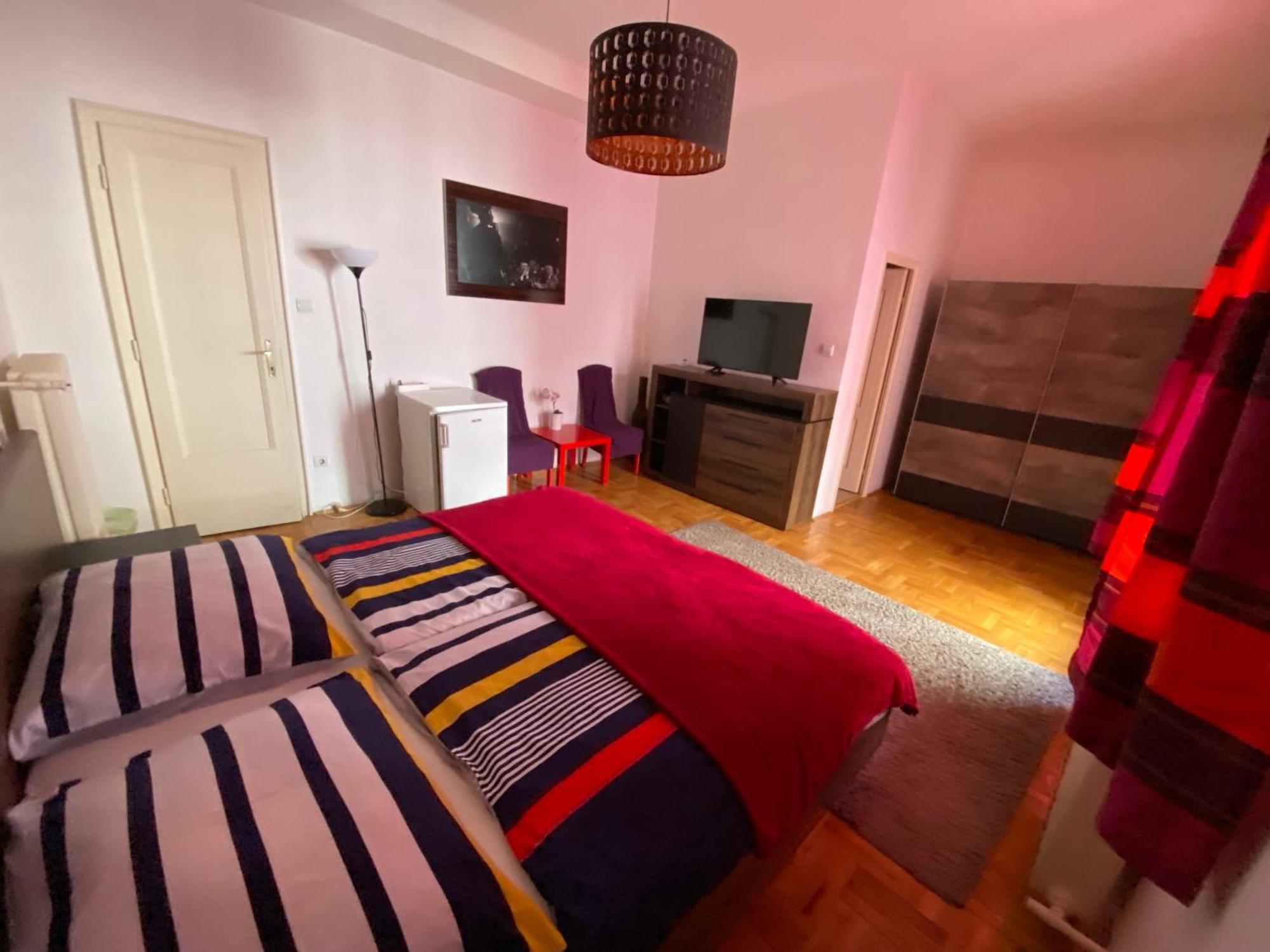 Promenade Guesthouse Near The Danube Budapest Exterior photo