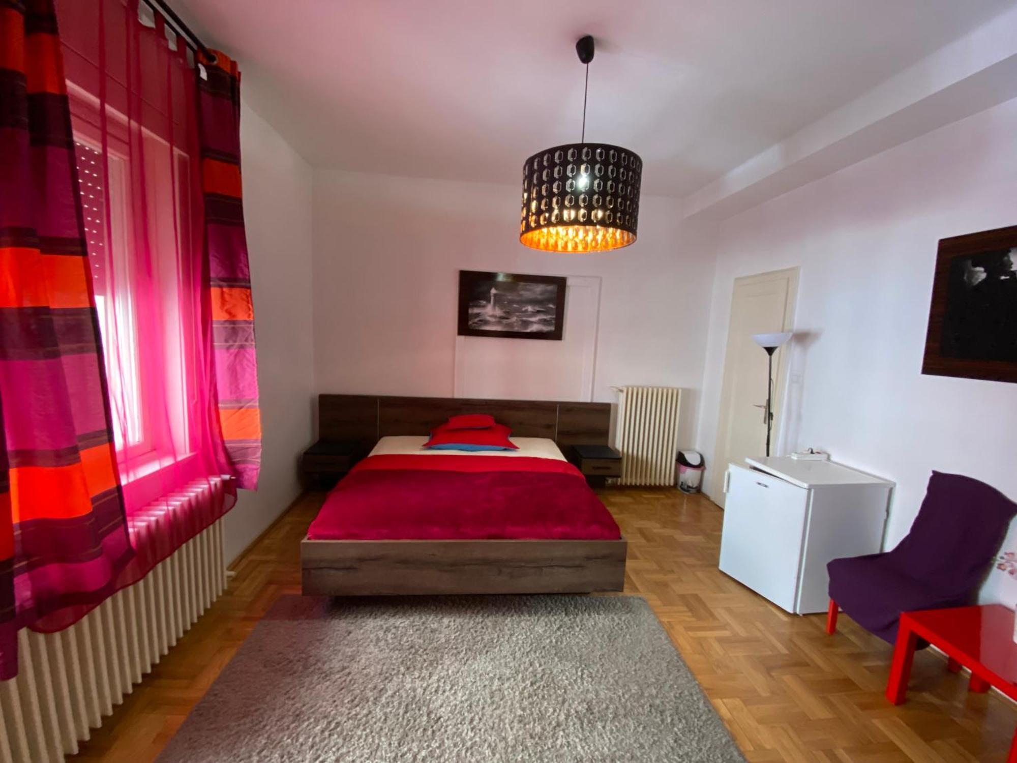 Promenade Guesthouse Near The Danube Budapest Exterior photo